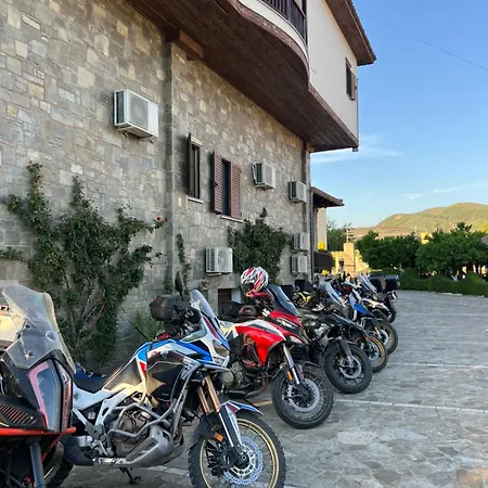 Kaceli Hotel 4*