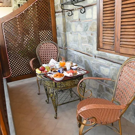 Hotel Kaceli 4*